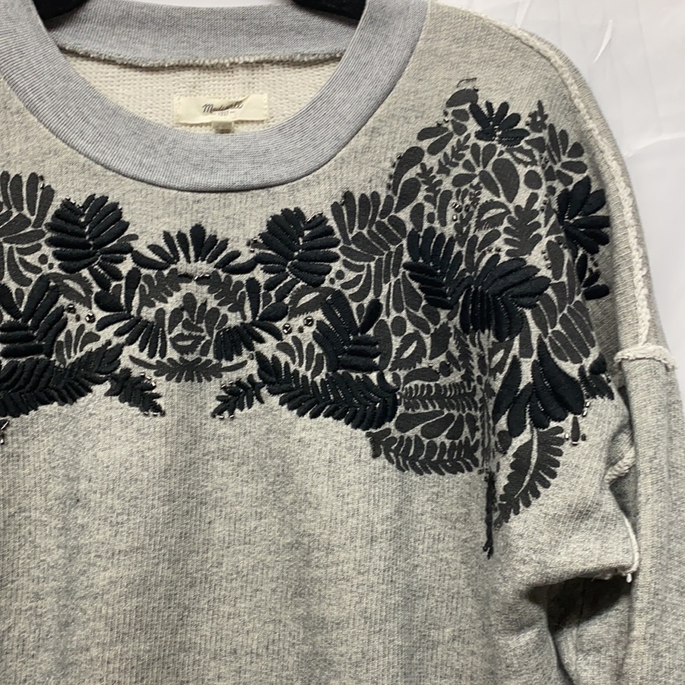Madewell embroidered black flowers sweatshirt sml - Picture 3 of 4